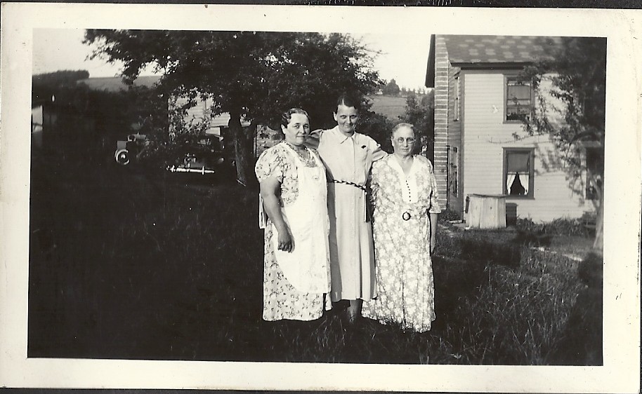 UNK woman with Mary & Helen Triffo